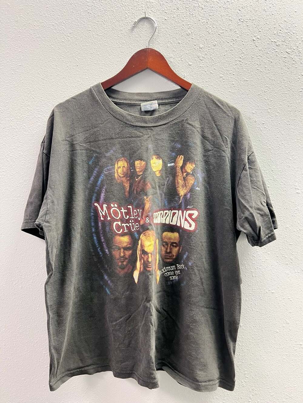 Vintage  1999 Motley Crue Scorpions Tour Shirt XL Maximum Rock Concert 0083
